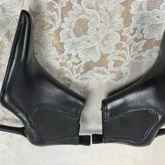 NEW-ZARA-Women black leather heel  Boots.Cambodia. - Picture 8 of 12